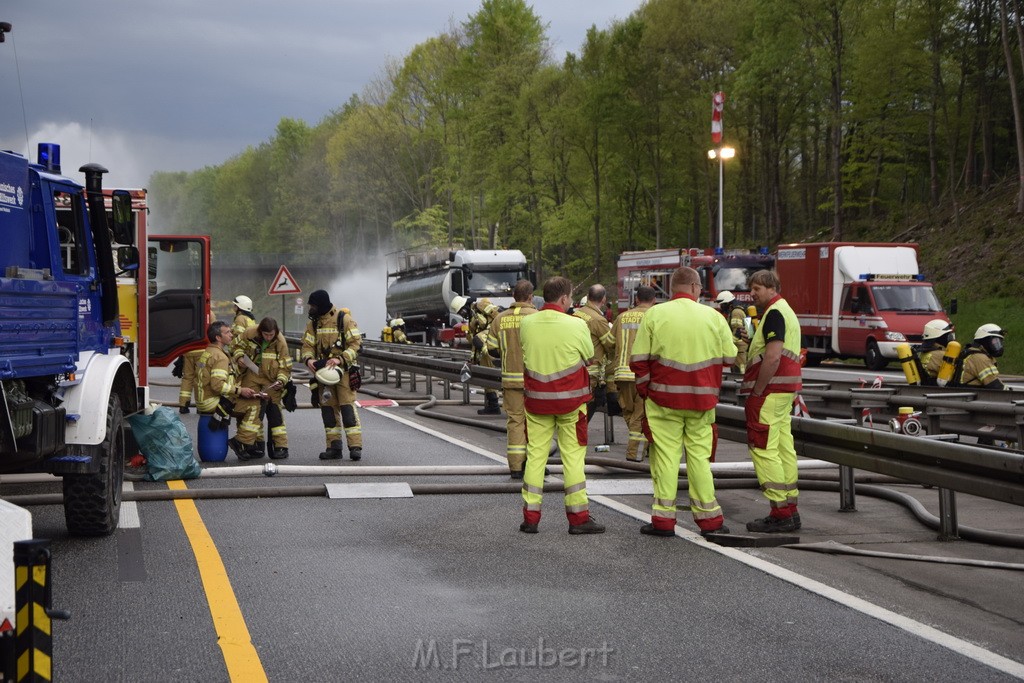 VU Gefahrgut LKW umgestuerzt A 4 Rich Koeln Hoehe AS Gummersbach P114.JPG - Miklos Laubert